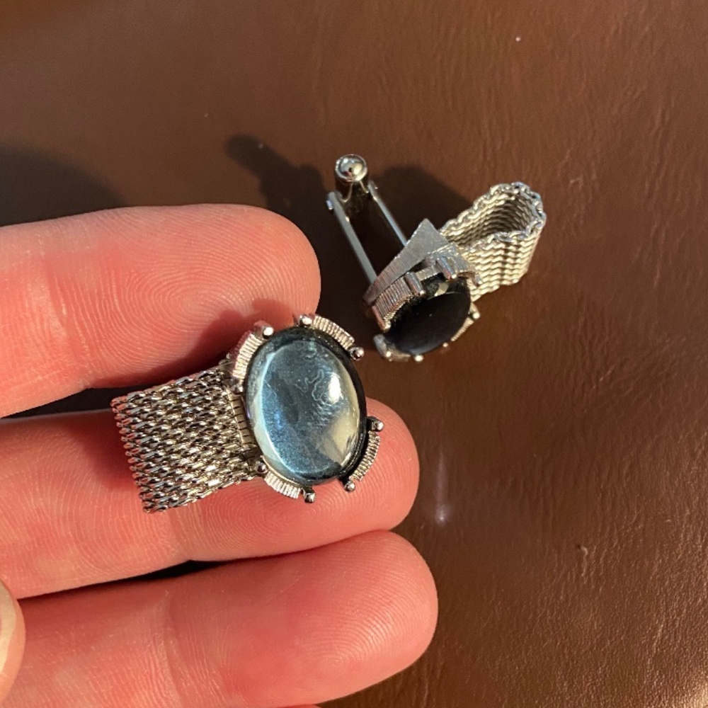 Silvern & Blue Cufflinks W/ Chain wrap around